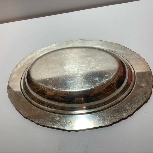 Vintage crescent silver plated oval bread serving dish ornate grape vine  9’x12’ - Picture 8 of 15